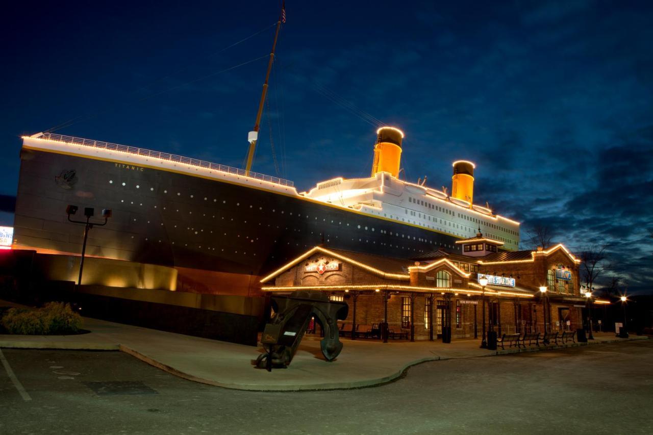 Breathtaking View, Hot Tub, 1089 Of Free Attraction Tickets For Each Paid Day, Dollywood And More! Sevierville Exterior photo